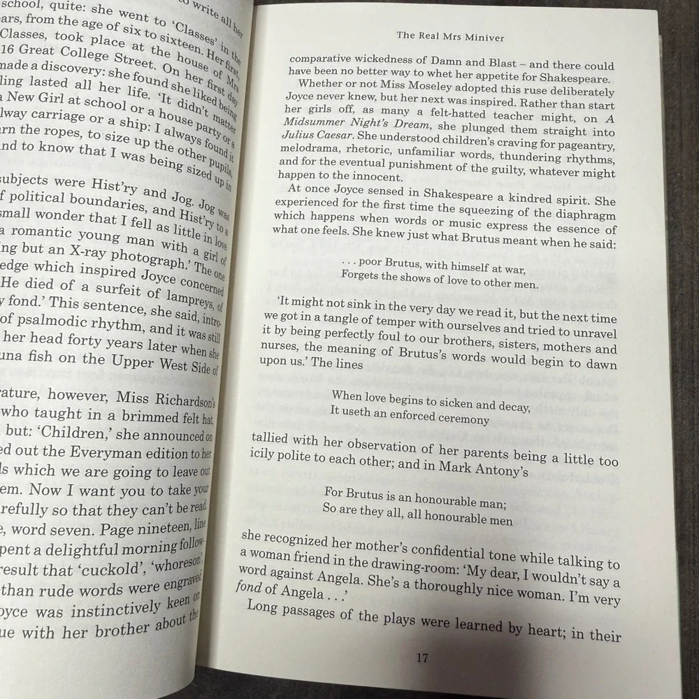 The Real Mrs Miniver Biography Ysenda‎ Maxtone Graham Book History